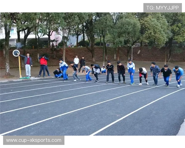 网球长回合双方咬牙死磕，极限对决与无限毅力的较量